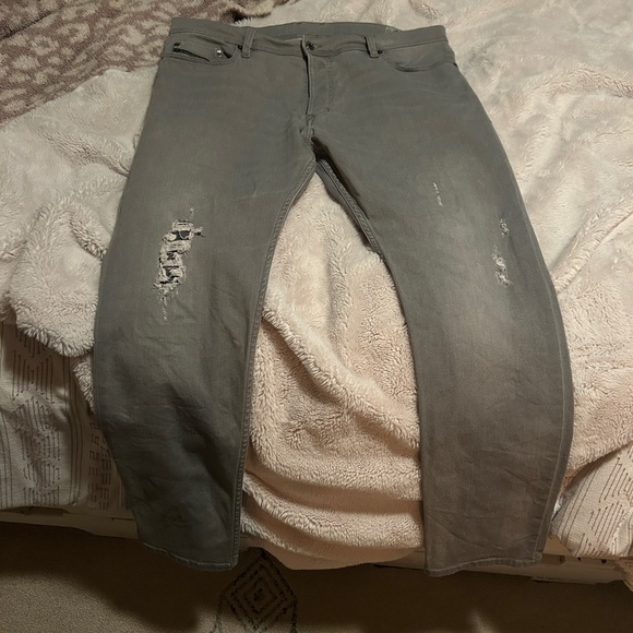Designer Diesel men’s grey jeans, size 36, slightly worn! - Picture 2 of 8